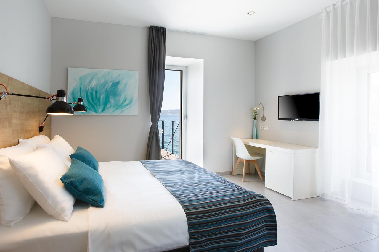 Hotel Stacija Kaštela Buitenkant foto
